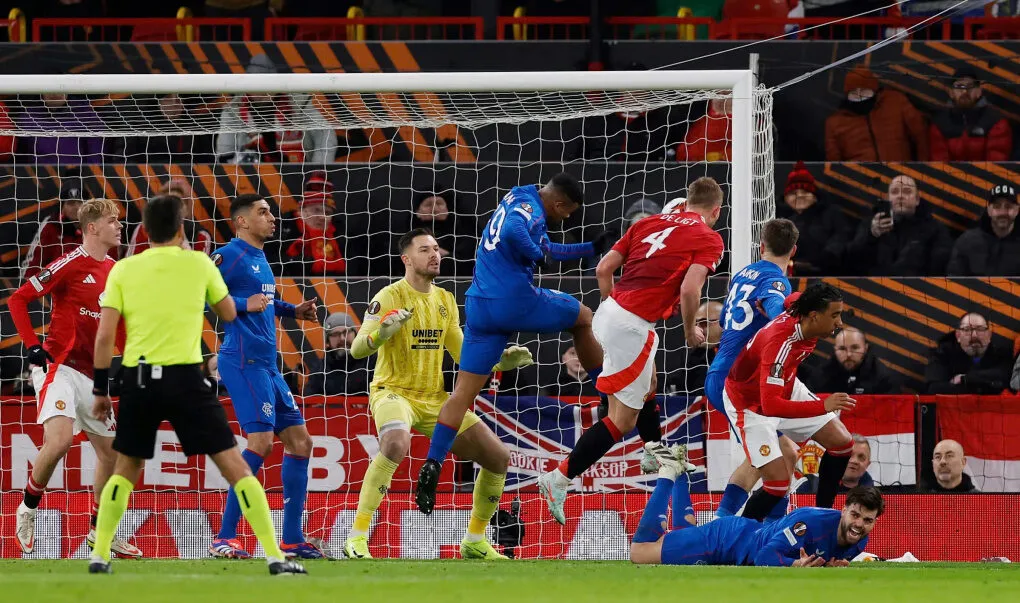 Man Utd thắng nghẹt thở Rangers